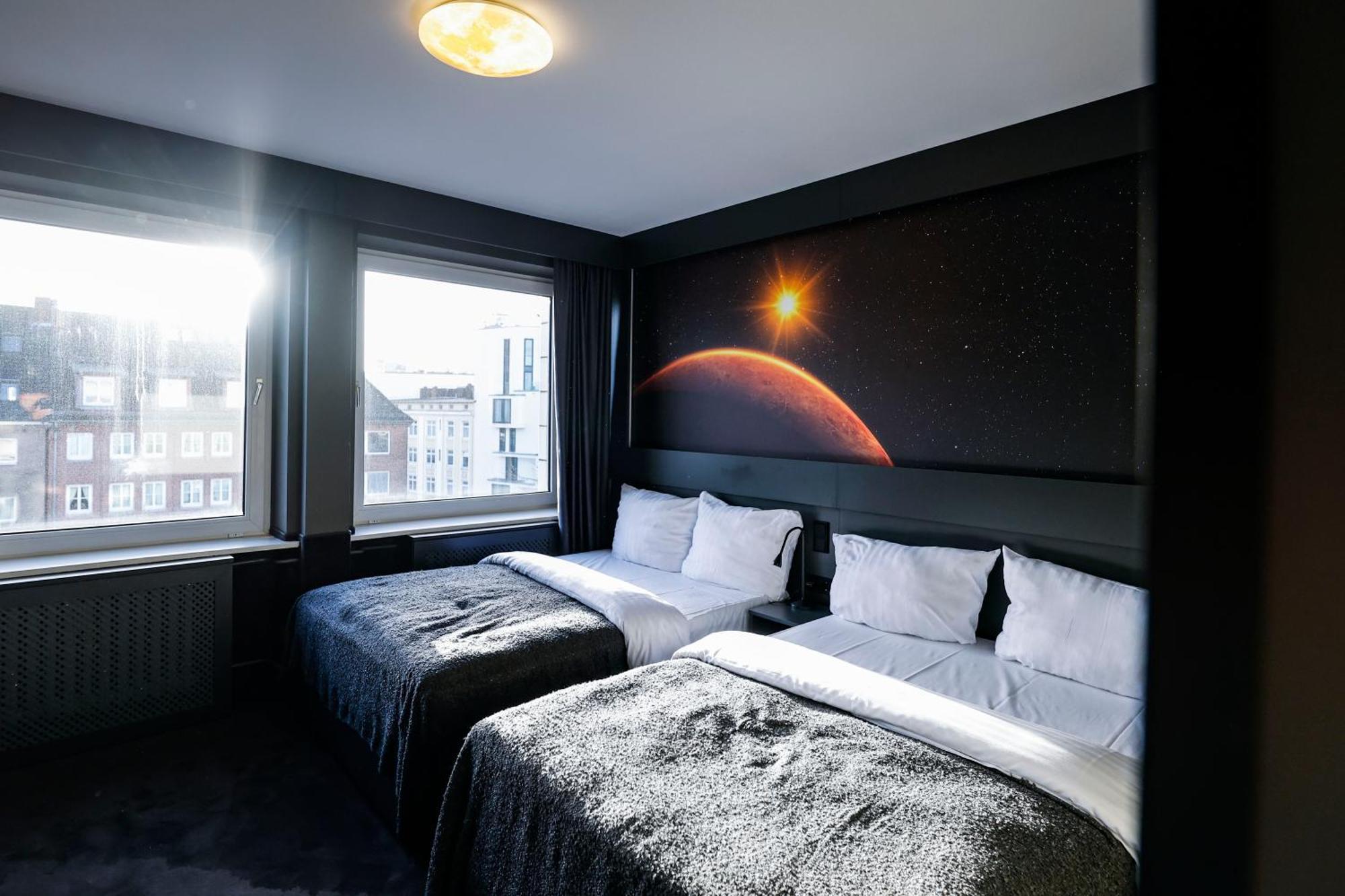 Sleephotels Cosmos Hamburg-Harburg Buitenkant foto